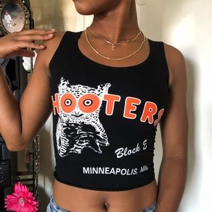 Did someone say HOOTERS ?